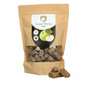 Excellent Horse Sweet Blocks Apple 1 kg